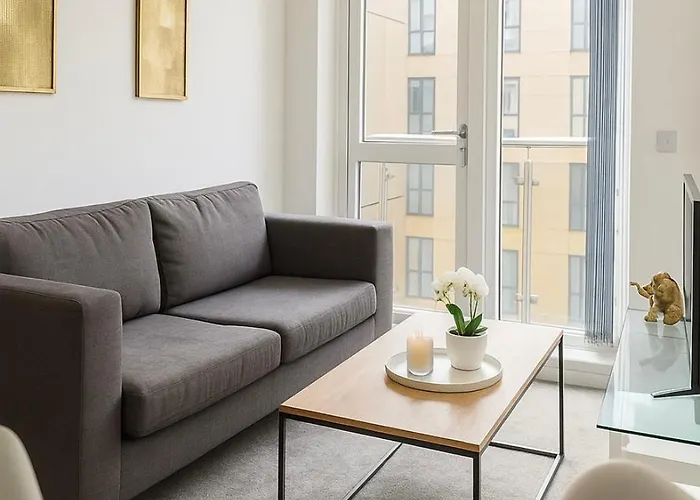 Riverfront Serenity Suite Manchester City
