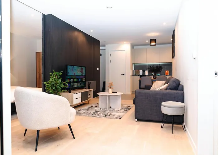 Stylish 2Bed Deansgate Apartment Balcony & City Views