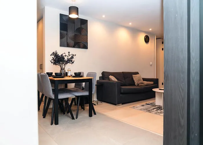 Stylish 2Bed Deansgate Apartment Balcony & City Views